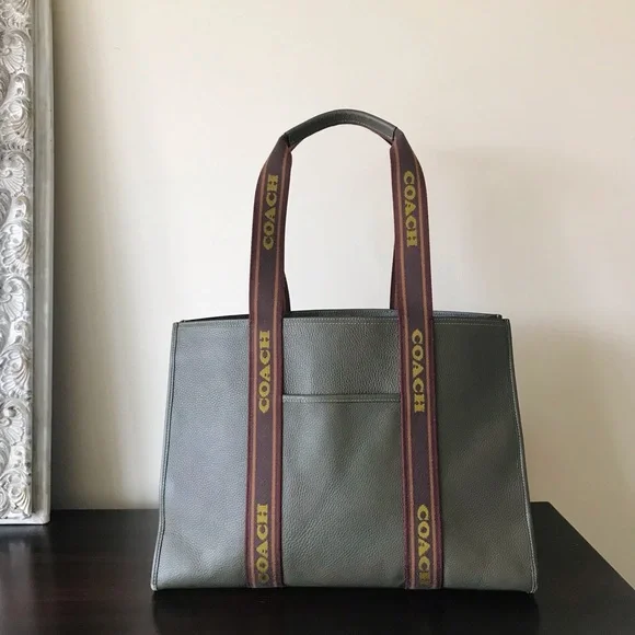 Coach Large Smith Leather Tote Purse in Olive Green, With Scarf - Picture 16 of 16